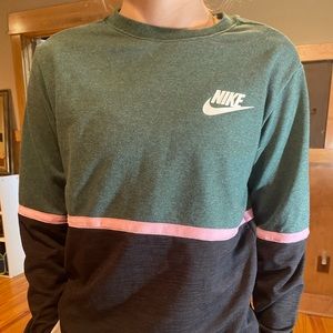 Nike crewneck